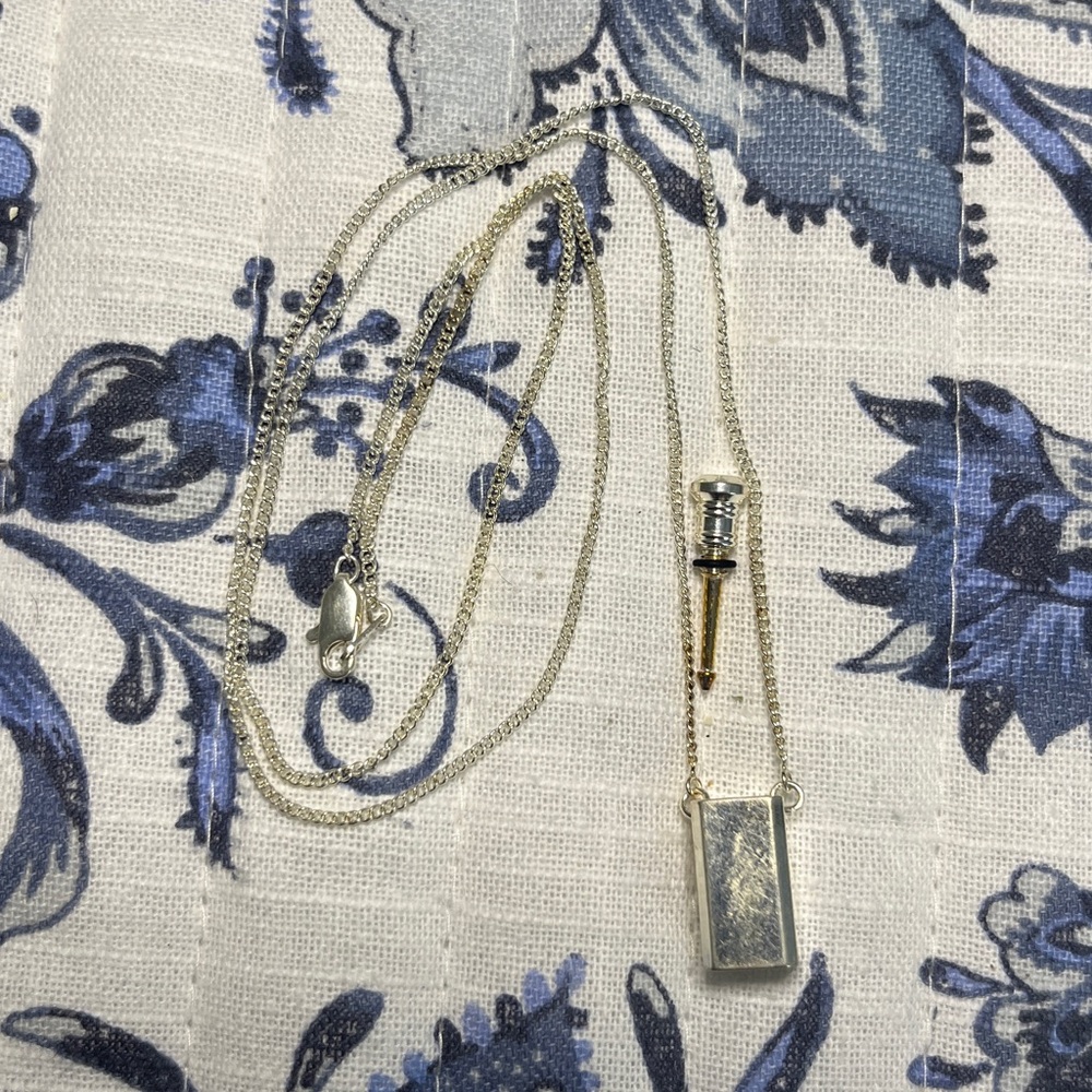Vintage Mary Kay‎ Fragrance Silver Tone Necklace
